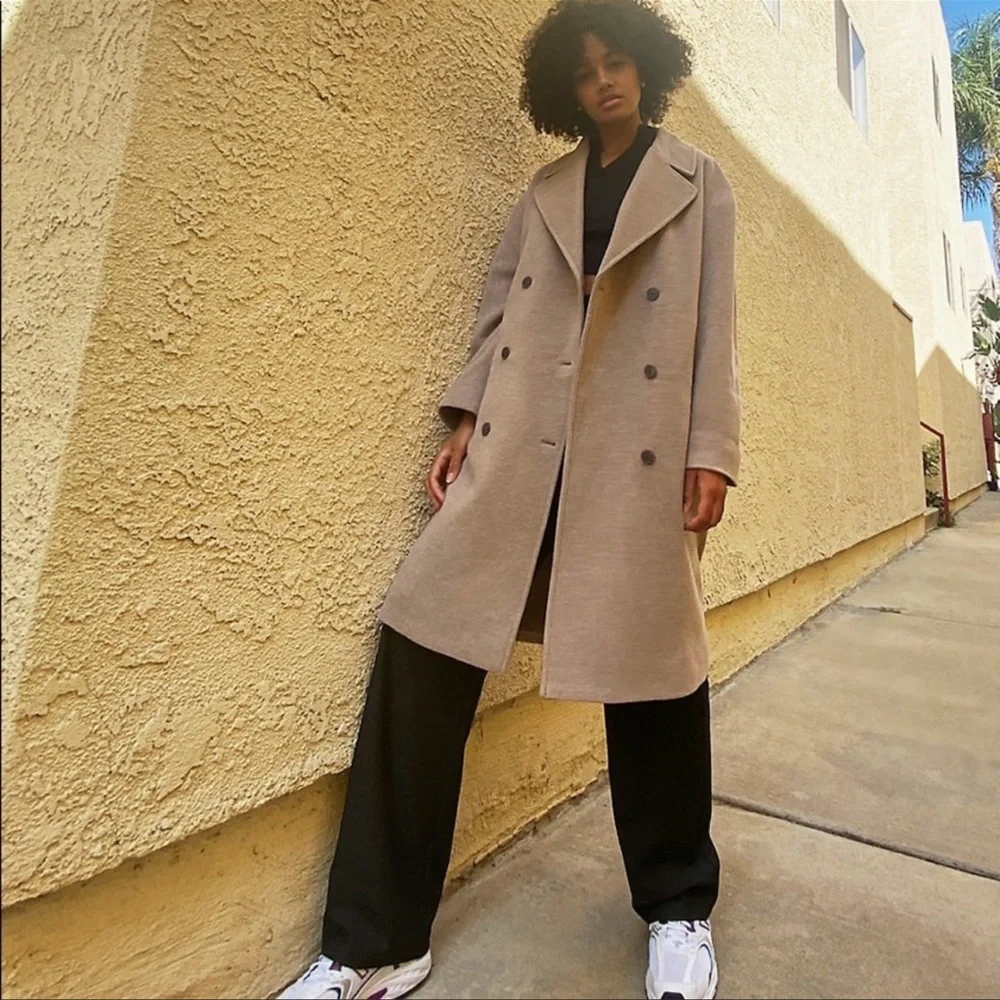 TRADED Aritzia Sunday Best Oversized Wool Cashmere Coat - Picture 14 of 16